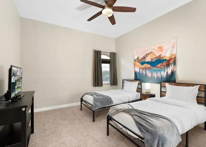 4br Mountainside Retreat With Pool, Hot Tub And Games Hébergement de vacances Mesa