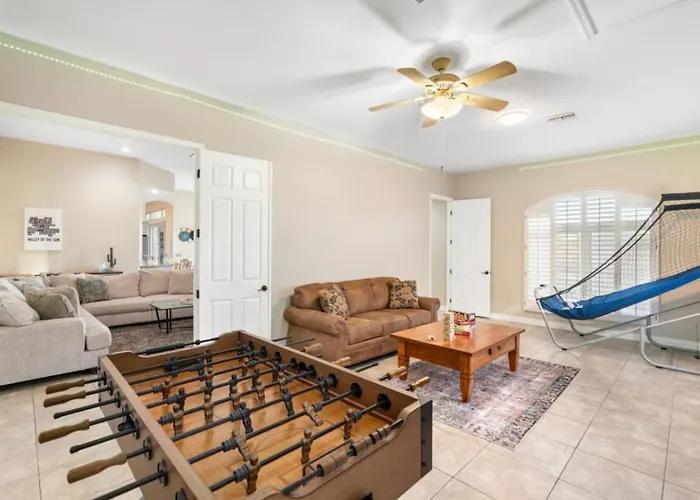 4br Mountainside Retreat With Pool, Hot Tub And Games Hébergement de vacances