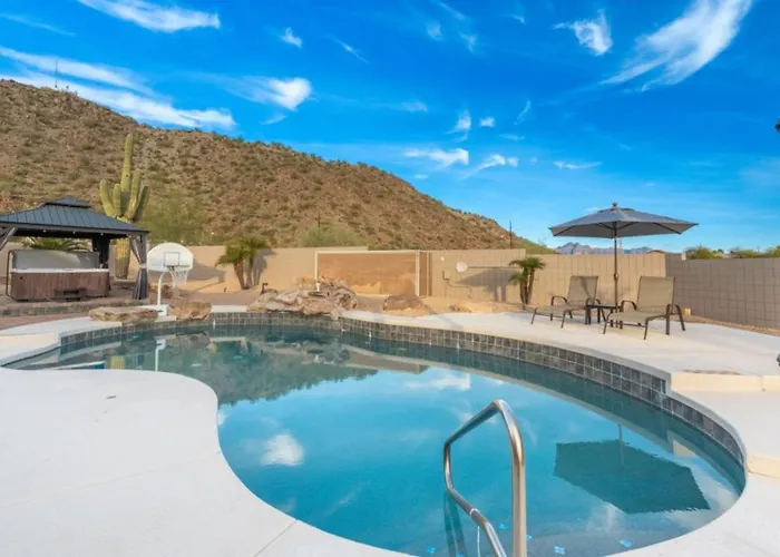 Hébergement de vacances 4br Mountainside Retreat With Pool, Hot Tub And Games Mesa
